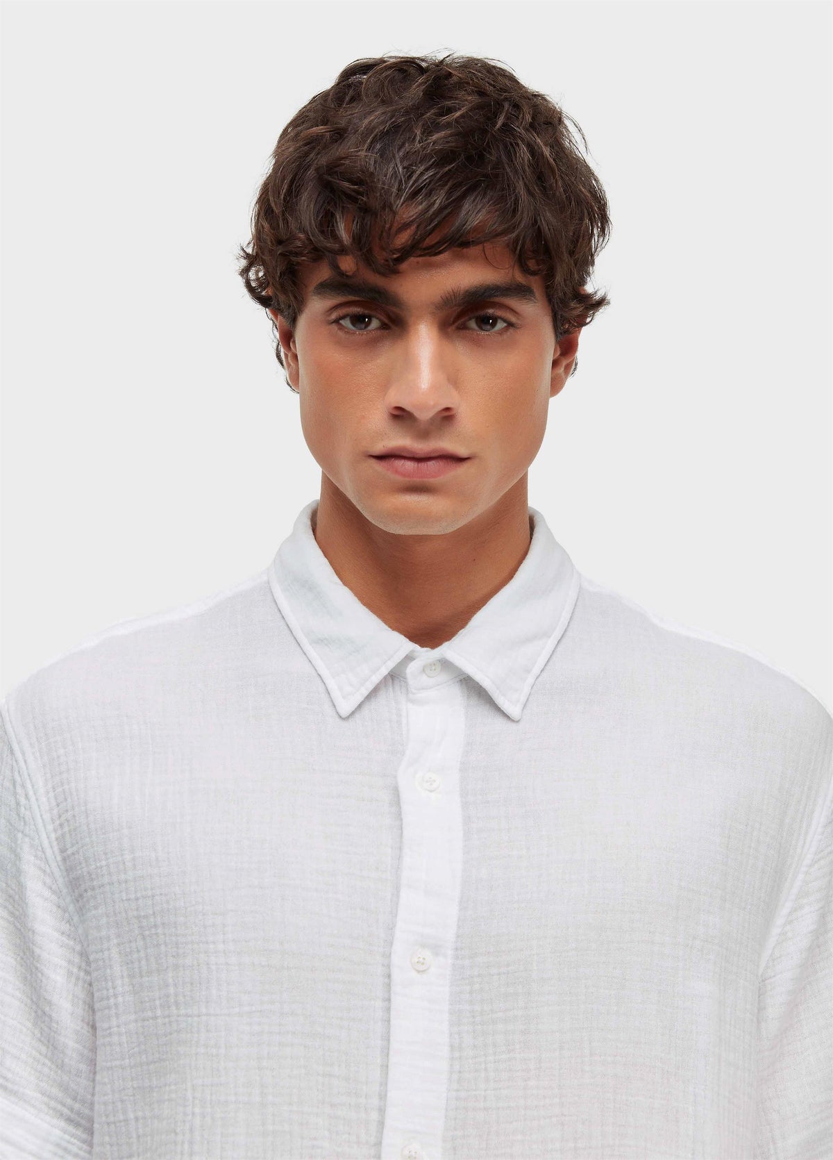 https://osklenbr.vteximg.com.br/arquivos/ids/714298/7213404_CAMISA_3.jpg?v=639113400716430000